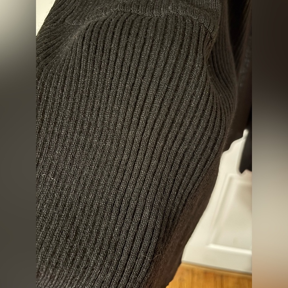 Signature Studio Black Ribbed Sweater - Picture 7 of 7